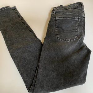 AE AMERICAN EAGLE HIGH RISE JEGGING